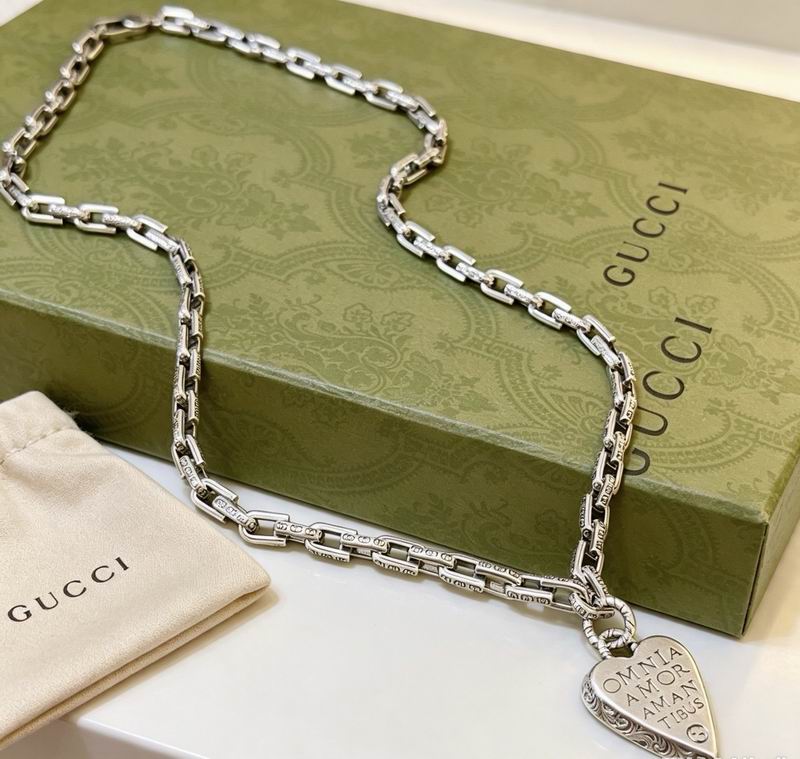 Gucci Necklace 08yxs31